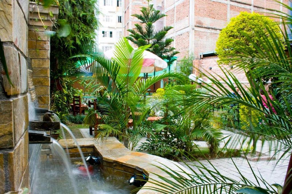 Hotel Florid Catmandu Exterior foto